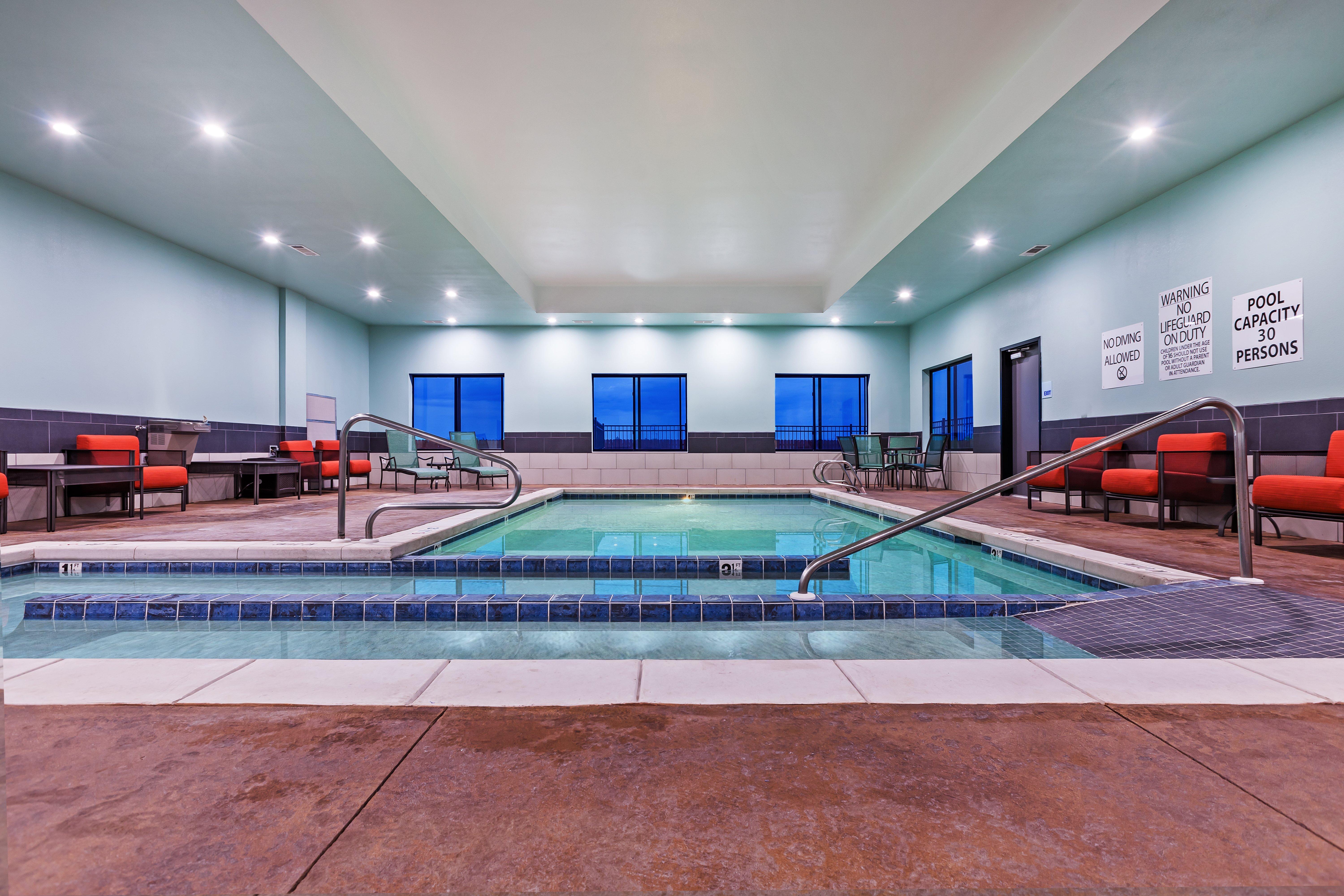 Holiday Inn Express & Suites Perryton By Ihg Lord Экстерьер фото