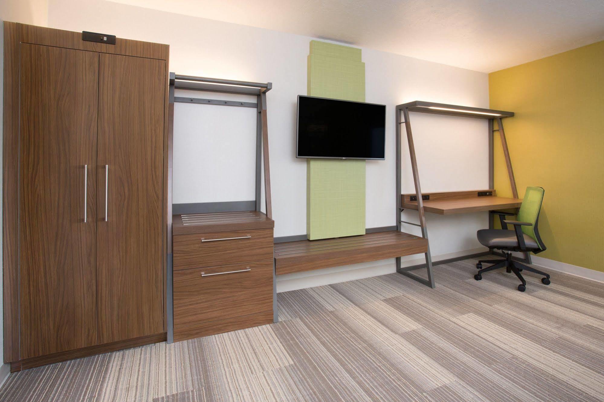 Holiday Inn Express & Suites Perryton By Ihg Lord Экстерьер фото